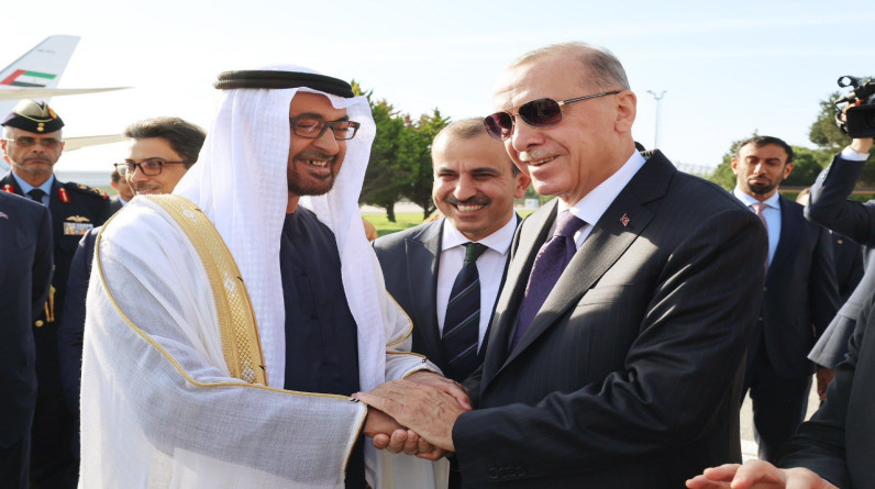 الرئيس أردوغان يستقبل نظيره الإماراتي الشيخ محمد بن زايد آل نهيان